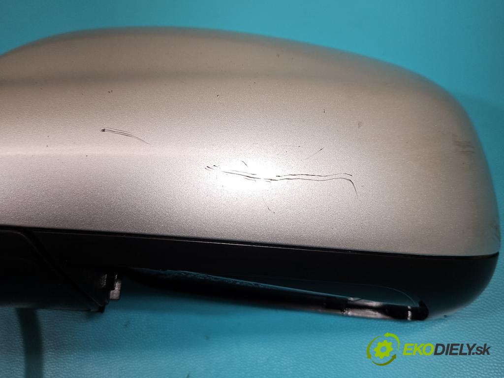 Peugeot 307 2.0 hdi 107 HP manual 79 kW 1997 cm3 5- zrkadlo ľavé  (Kľučka dverí ostatné)