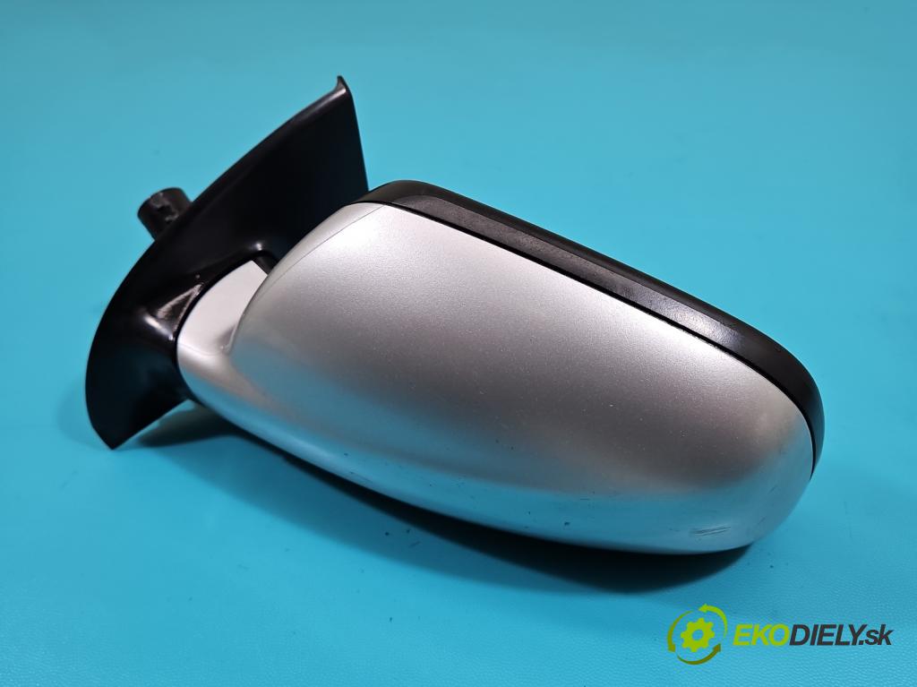 Peugeot 307 2.0 hdi 107 HP manual 79 kW 1997 cm3 5- zrkadlo ľavé  (Kľučka dverí ostatné)
