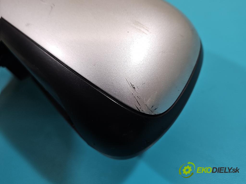 Peugeot 307 2.0 hdi 107 HP manual 79 kW 1997 cm3 5- zrkadlo ľavé  (Kľučka dverí ostatné)