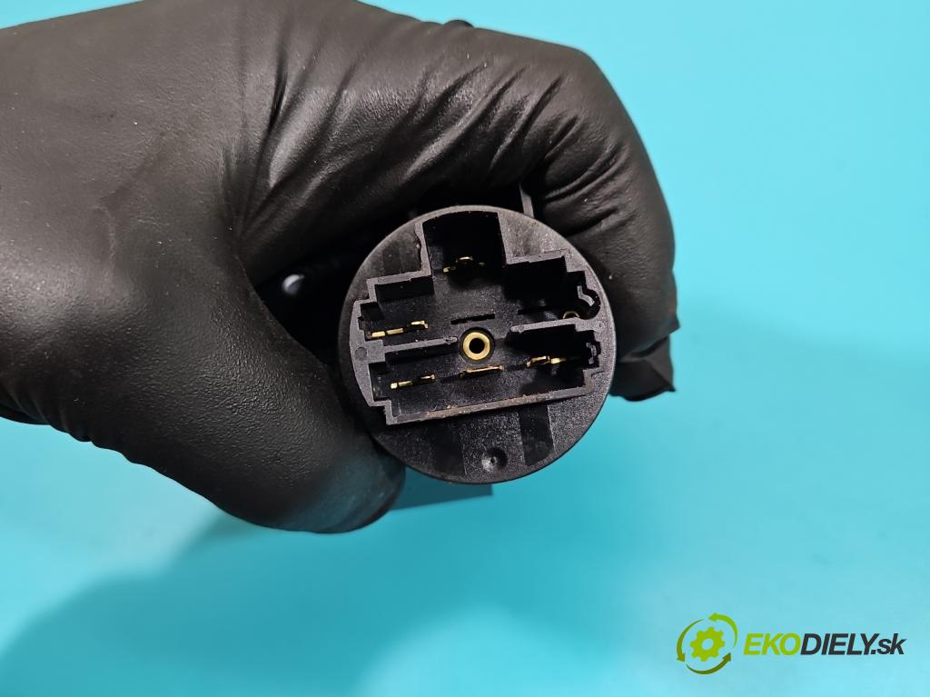 Fiat Stilo 1.6 16v 103 hp manual 76 kW 1596 cm3 3- řídící jednotka motoru 55189584