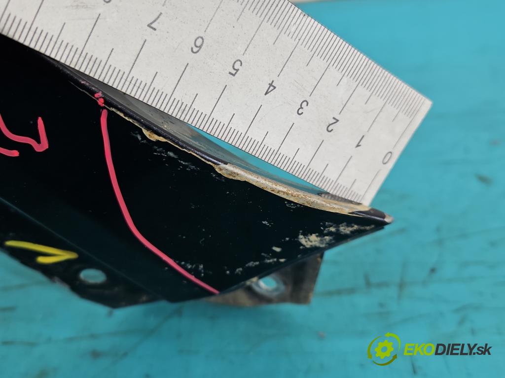 Suzuki Vitara II 2015- 1.6 16V 120 hp automatic 88 kW 1586 cm3 5- blatnik přední levý  (Predné ľavé)