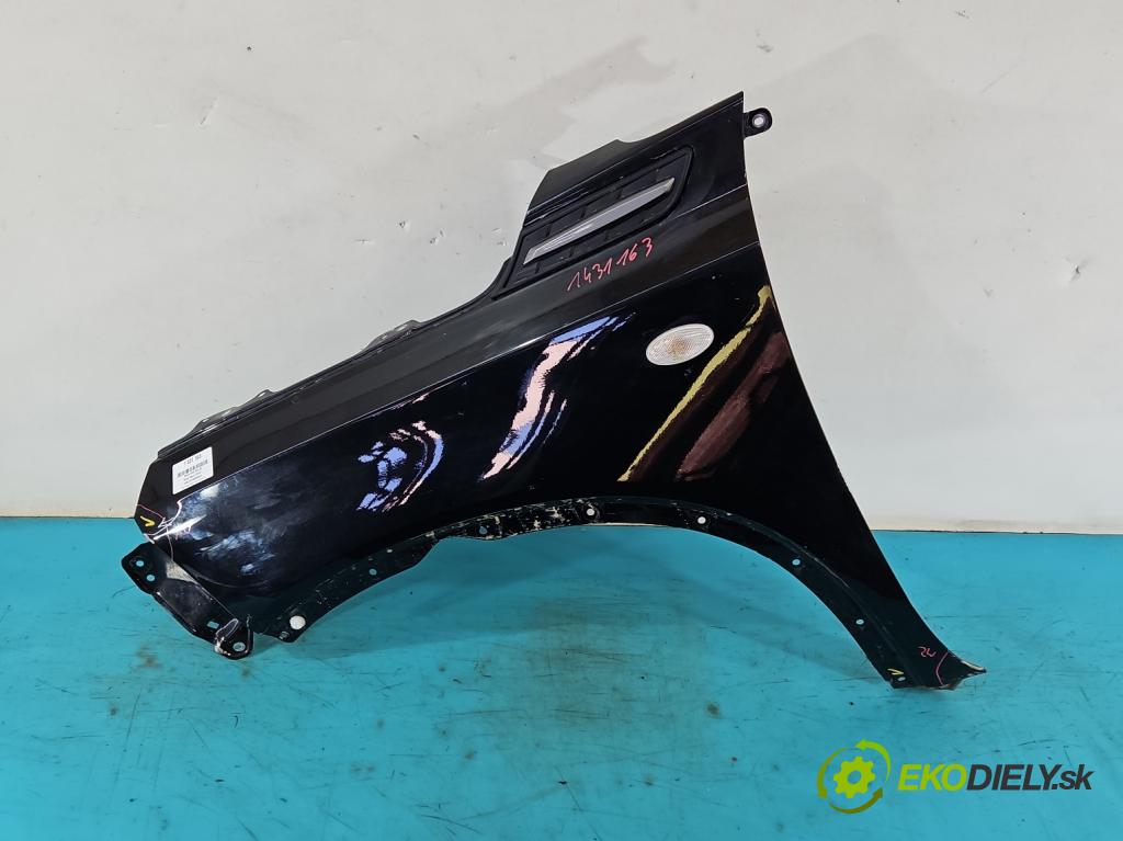 Suzuki Vitara II 2015- 1.6 16V 120 hp automatic 88 kW 1586 cm3 5- blatnik přední levý  (Predné ľavé)