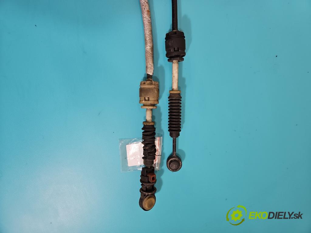 Volvo V50 2.4 20V 170 HP manual 125 kW 2435 cm3 5- Páka: Změny: stupeň,rýchlosť 8653912 (Rýchlostná páka (kulisa))