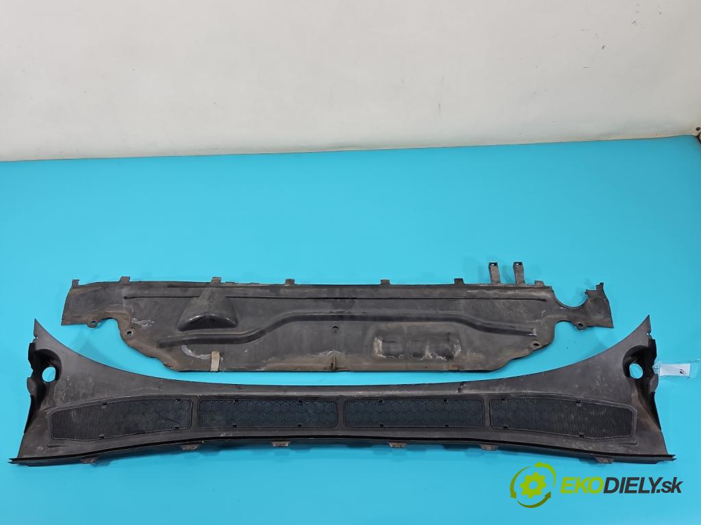 Ford S-max 2.5 T 20V 220KM manual 162 kW 2521 cm3 5- torpédo 6M21-U01628-A (Torpédo (plast pod čelným sklom))