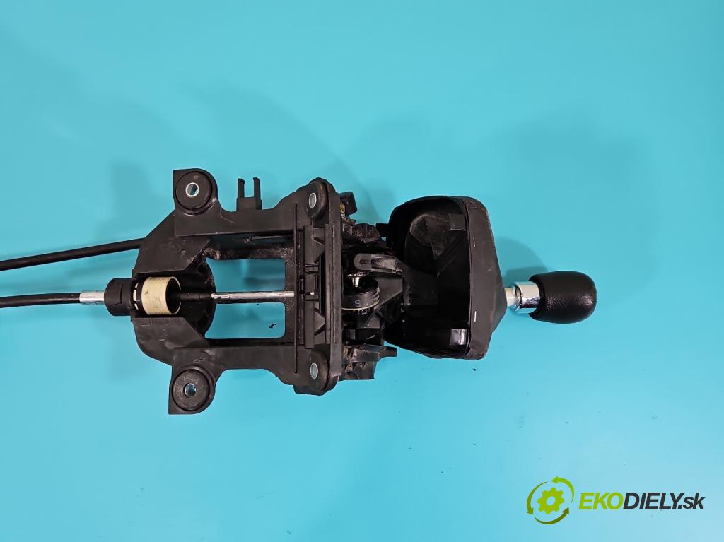 Ford S-max 2.5 T 20V 220KM manual 162 kW 2521 cm3 5- Páka: Změny: stupeň,rýchlosť 7G9R-7C453-NKA (Rýchlostná páka (kulisa))