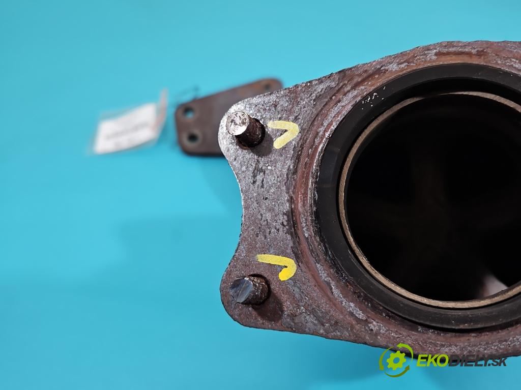 Volvo V50 2.4 20V 170 hp manual 125 kW 2435 cm3 5- potrubí výfuk  (Výfukové potrubí)