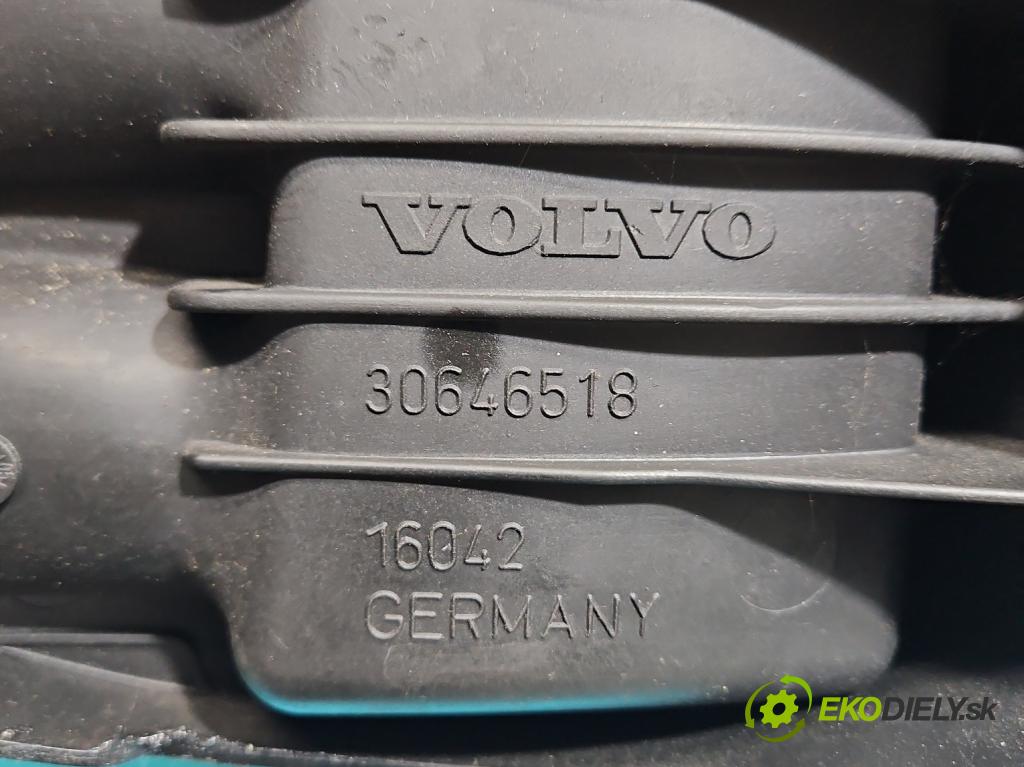 Volvo V50 2.4 20V 170 HP manual 125 kW 2435 cm3 5- zvod nasávací 30646518 (Sacie potrubie)