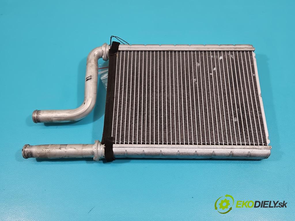 Toyota Land Cruiser J200 2007- 4.5 V8 D4D 286 HP automatic 210 kW 4461 cm3 5- radiator  (Radiátor kúrenia)