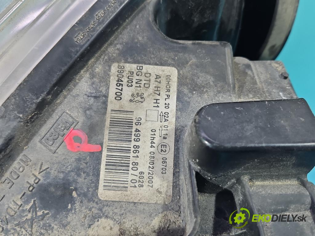 Peugeot 207 1.6 hdi 90 HP manual 66,2 kW 1560 cm3 5- Reflektor: pravý 9649986180 (Svetlo predné pravé)