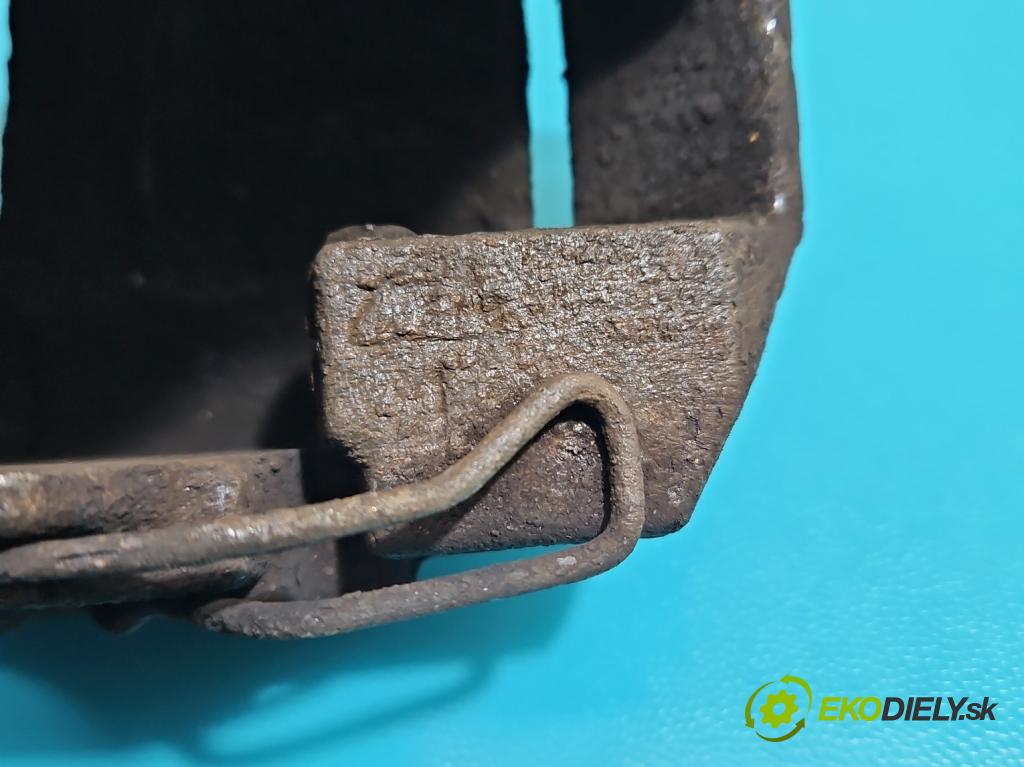 Seat Altea 1.9 tdi 105 HP manual 77 kW 1896 cm3 5- brzdič predné ľavý  (Ostatné)