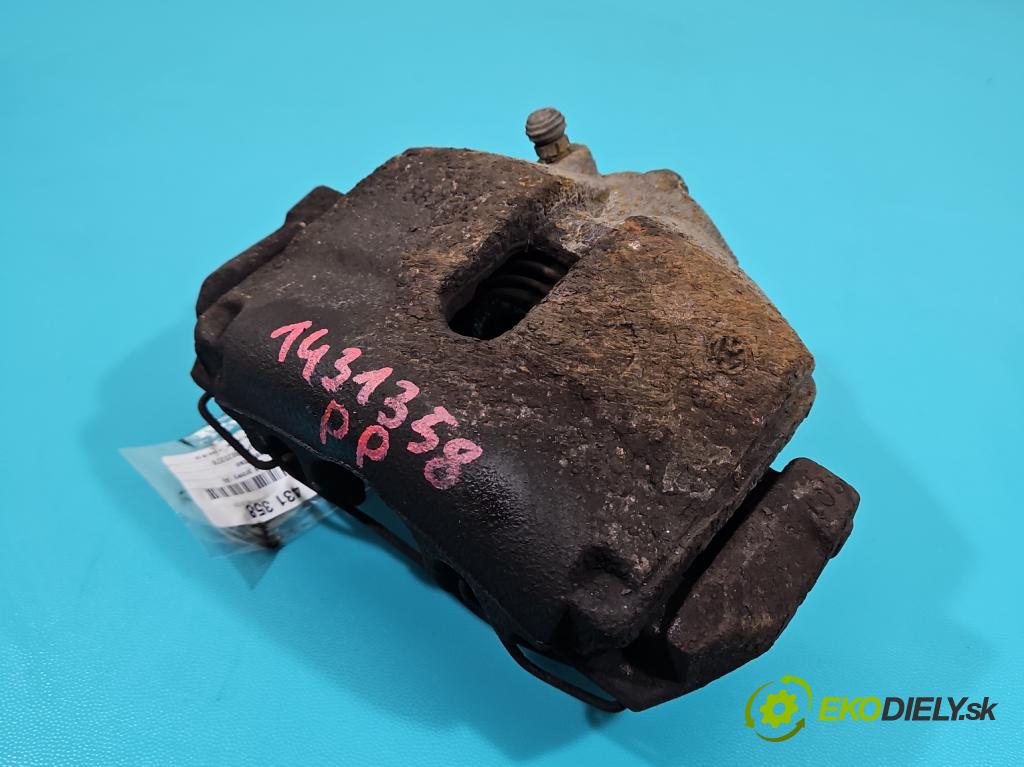 Seat Altea 1.9 tdi 105 HP manual 77 kW 1896 cm3 5- brzdič predné pravý  (Ostatné)