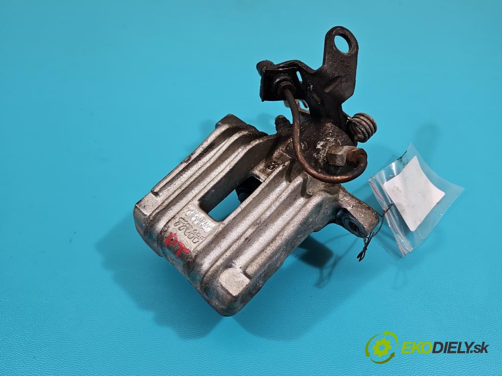 Seat Altea 1.9 tdi 105 HP manual 77 kW 1896 cm3 5- brzdič zadné pravý  (Ostatné)