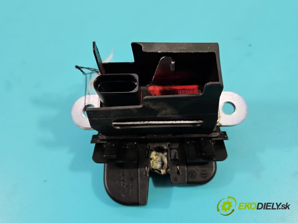 Seat Altea 1.9 tdi 105 hp manual 77 kW 1896 cm3 5- zámek kufrových dveří zadní 63462647
