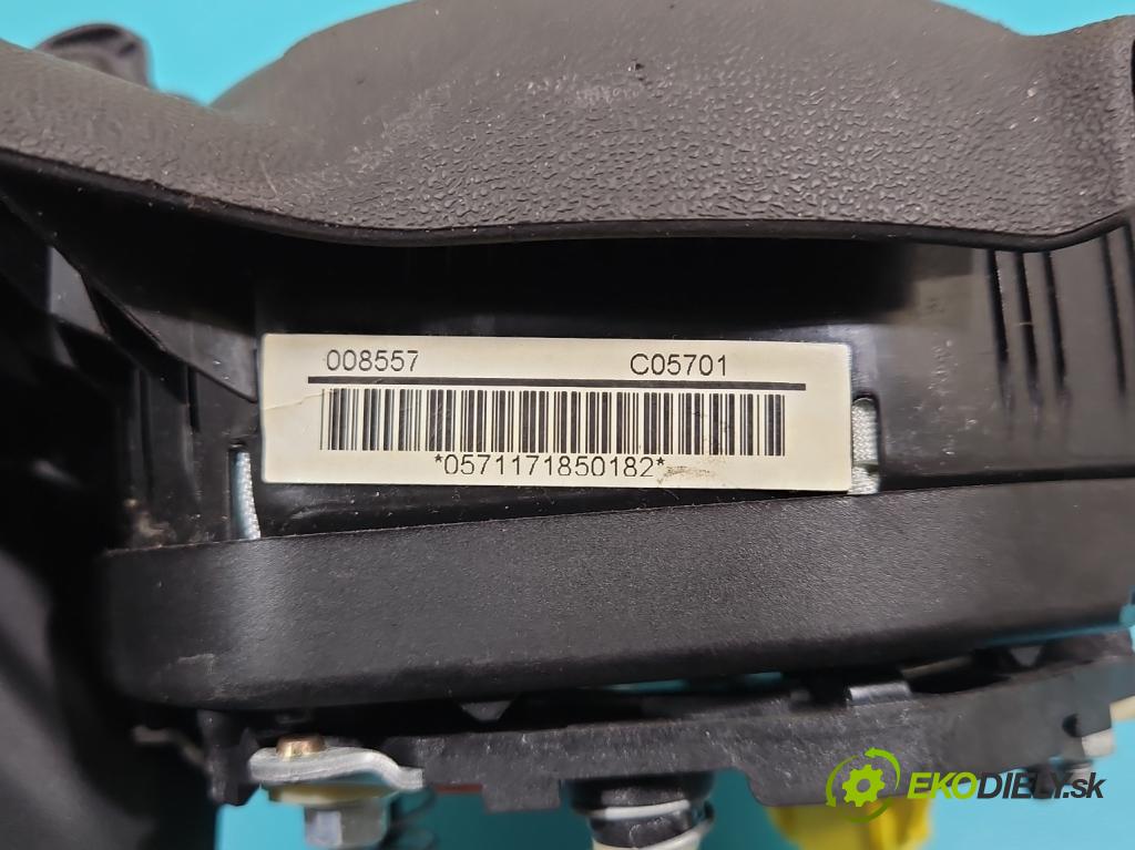 Seat Altea 1.9 tdi 105 HP manual 77 kW 1896 cm3 5- airbag vzduch: Řidiči:  (Airbag)