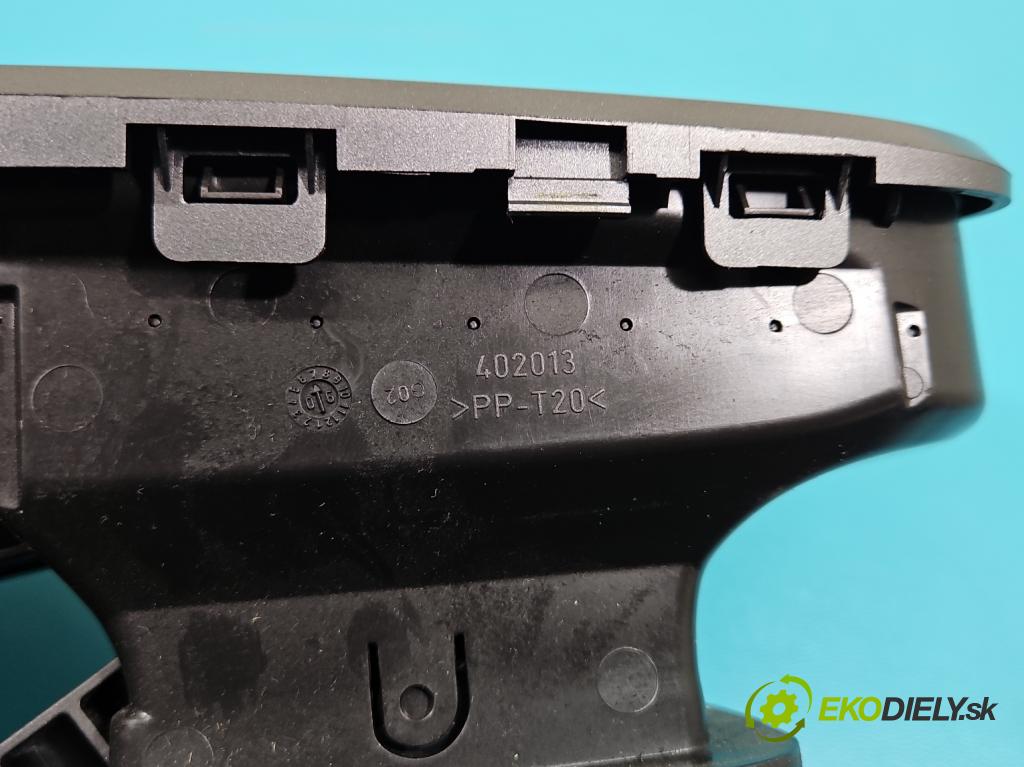 Seat Altea 1.9 tdi 105 HP manual 77 kW 1896 cm3 5- Mřížka: kúrenia stredová 5P1819110F (Mriežka kúrenia (fukár))