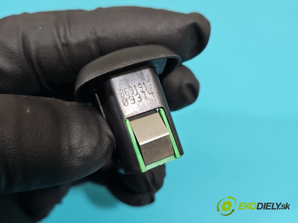 Volvo V50 2.4 20V 170 hp manual 125 kW 2435 cm3 5- snímač stmívání 8691913