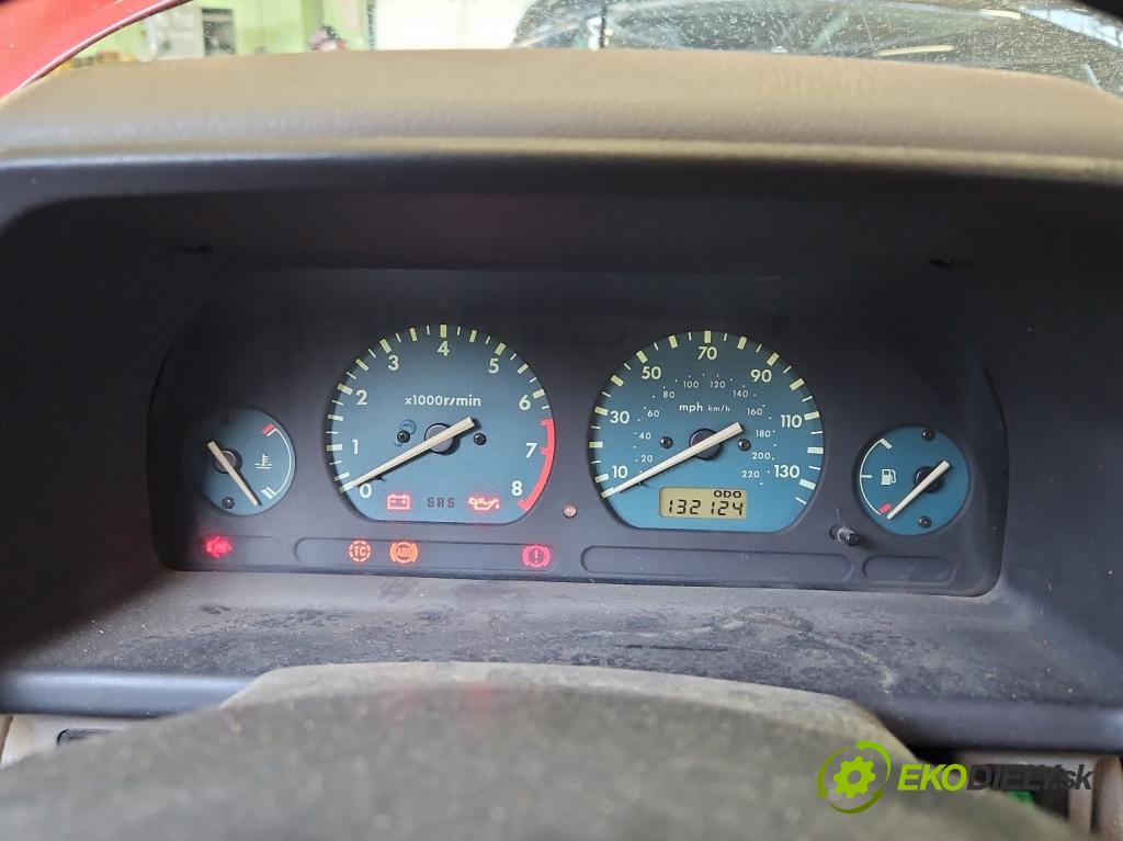 Land rover Freelander I 1998-2006 1.8 16V 120 HP manual 88 kW 1795 cm3 5- prístrojovka/ budíky 52010468A (Prístrojové dosky, displeje)