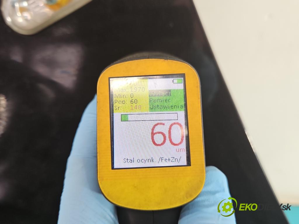 Seat Altea 1.9 tdi 105 hp manual 77 kW 1896 cm3 5- blatnik přední levý  (Predné ľavé)