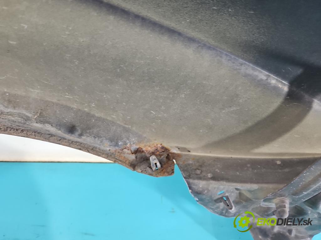 Seat Altea 1.9 tdi 105 hp manual 77 kW 1896 cm3 5- blatnik přední levý  (Predné ľavé)