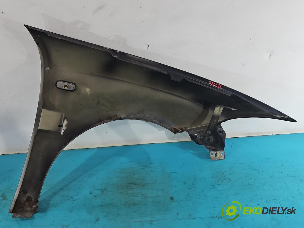 Seat Altea 1.9 tdi 105 hp manual 77 kW 1896 cm3 5- blatnik přední levý  (Predné ľavé)