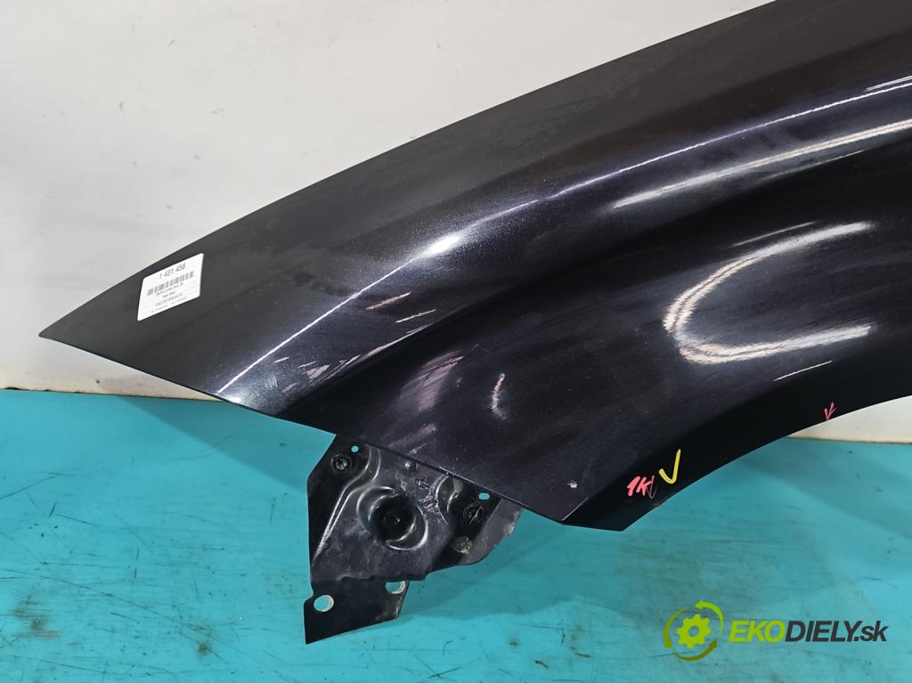 Seat Altea 1.9 tdi 105 hp manual 77 kW 1896 cm3 5- blatnik přední levý  (Predné ľavé)