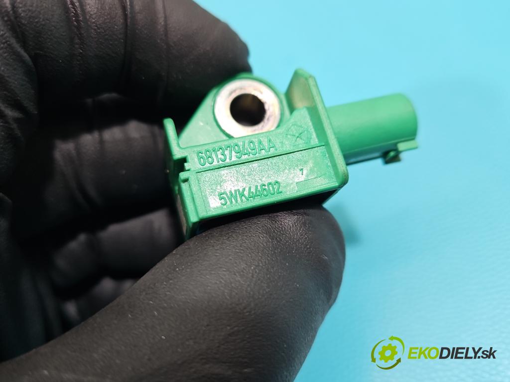 Dodge Caravan V 2007-2020 3.6 V6 automatic 211 kW 3605 cm3 5- snímač šokovat: 5WK44602 (Snímač nárazu)