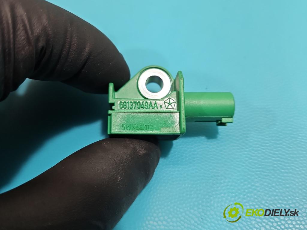 Dodge Caravan V 2007-2020 3.6 V6 automatic 211 kW 3605 cm3 5- snímač šokovat: 5WK44602 (Snímač nárazu)