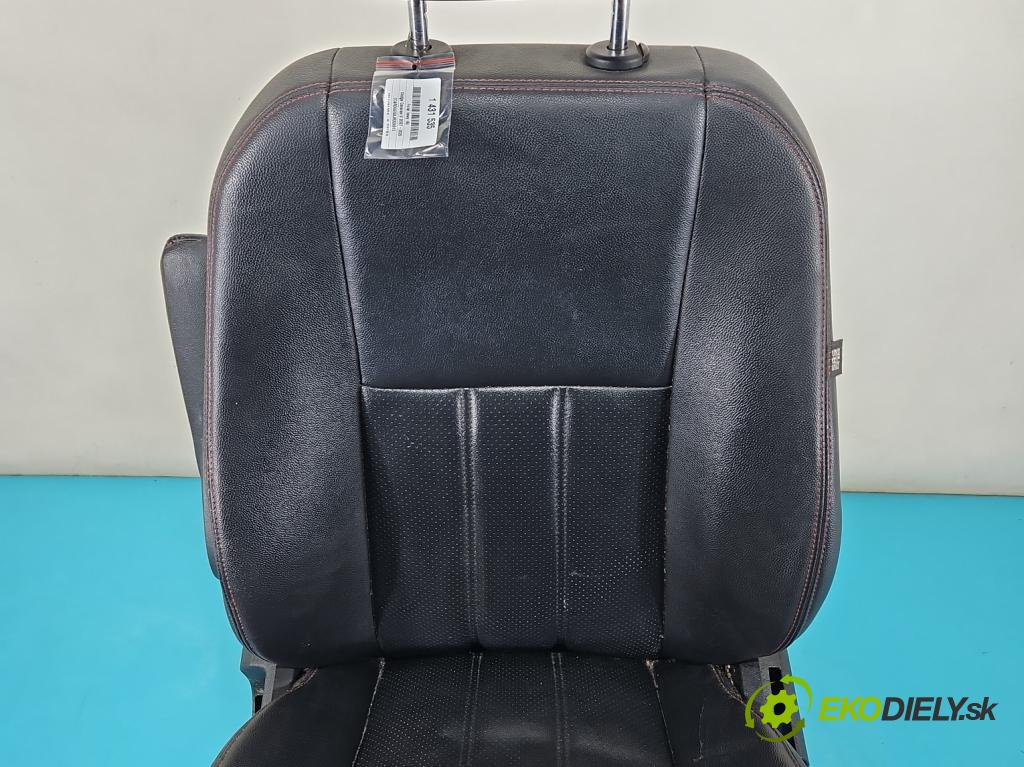 Dodge Caravan V 2007-2020 3.6 V6 automatic 211 kW 3605 cm3 5- Sedačka ľavý  (Sedačka, sedadlo)