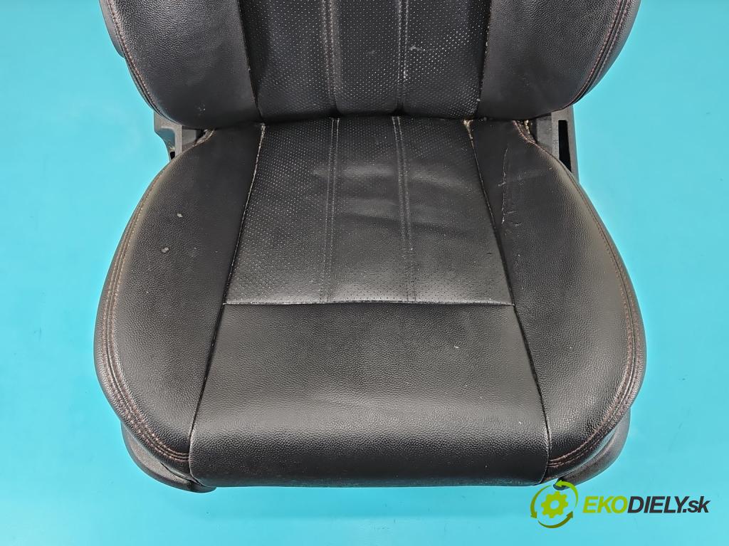 Dodge Caravan V 2007-2020 3.6 V6 automatic 211 kW 3605 cm3 5- Sedačka ľavý  (Sedačka, sedadlo)