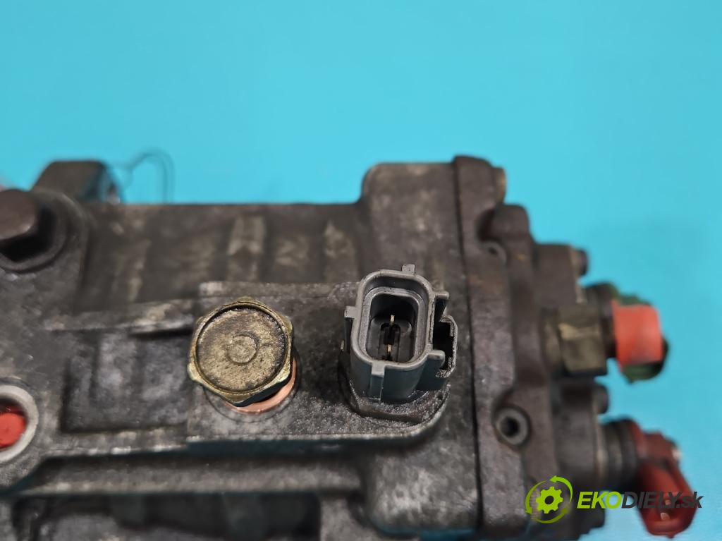 Toyota Corolla Verso I 2001-2004 2.0 D4D 90 HP manual 66 kW 1995 cm3 5- čerpadlo vstrekovacia 22100-27010 (Vstrekovacie čerpadlo)