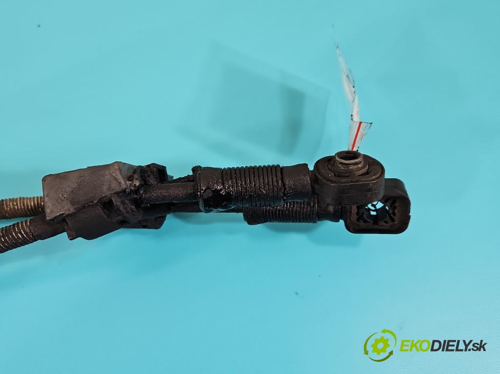 Vw Transporter T5 2003-2015 1.9 tdi 84KM manual 62 kW 1896 cm3 5- Páka: Změny: stupeň,rýchlosť 7H0711025H (Rýchlostná páka (kulisa))