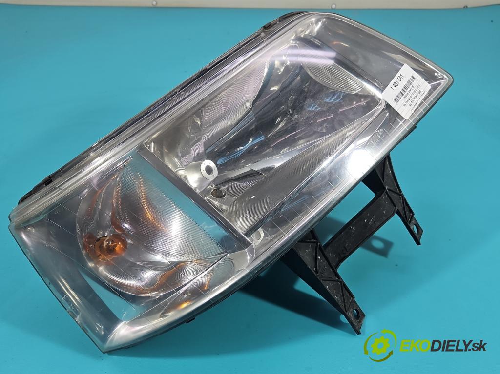 Vw Transporter T5 2003-2015 1.9 tdi 84KM manual 62 kW 1896 cm3 5- Reflektor: pravý 7H1941016N (Svetlo predné pravé)