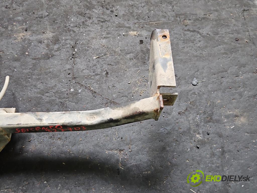 Fiat Seicento 1.1 54 HP manual 40 kW 1108 cm3 3- Hák: vlečení:  (Ťažné zariadenie)