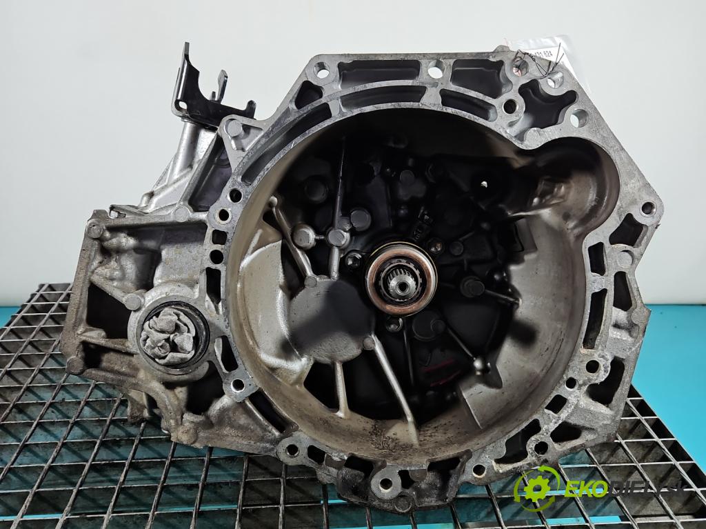 Toyota Auris II 2012-2018 1.4 D4D 90 HP manual 66 kW 1364 cm3 5- prevodovka stupeň,rýchlosť manual 31115-0D121