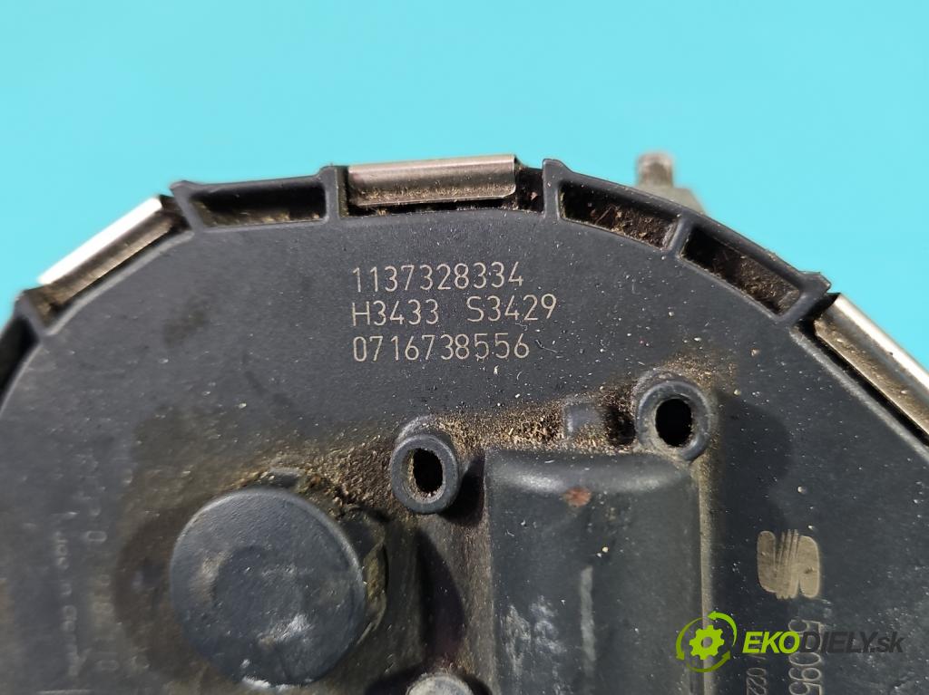 Seat Altea 1.9 tdi 105 hp manual 77 kW 1896 cm3 5- motor stěračů přední 5P0955119C