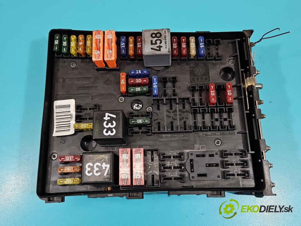 Audi A3 8P 2003-2012 2.0 FSI 150 hp manual 110 kW 1984 cm3 3- skříňka pojistková 1K0937124K (Pojistkové skříňky)