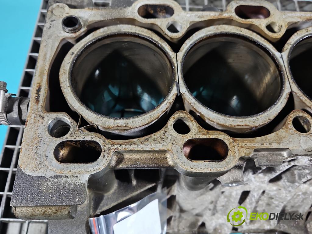Volvo V50 2.4 20V 170 HP manual 125 kW 2435 cm3 5- Blok motora B5244S (Blok motora)