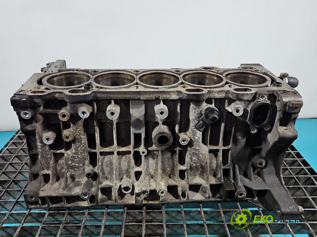 Volvo V50 2.4 20V 170 HP manual 125 kW 2435 cm3 5- Blok motora B5244S (Blok motora)