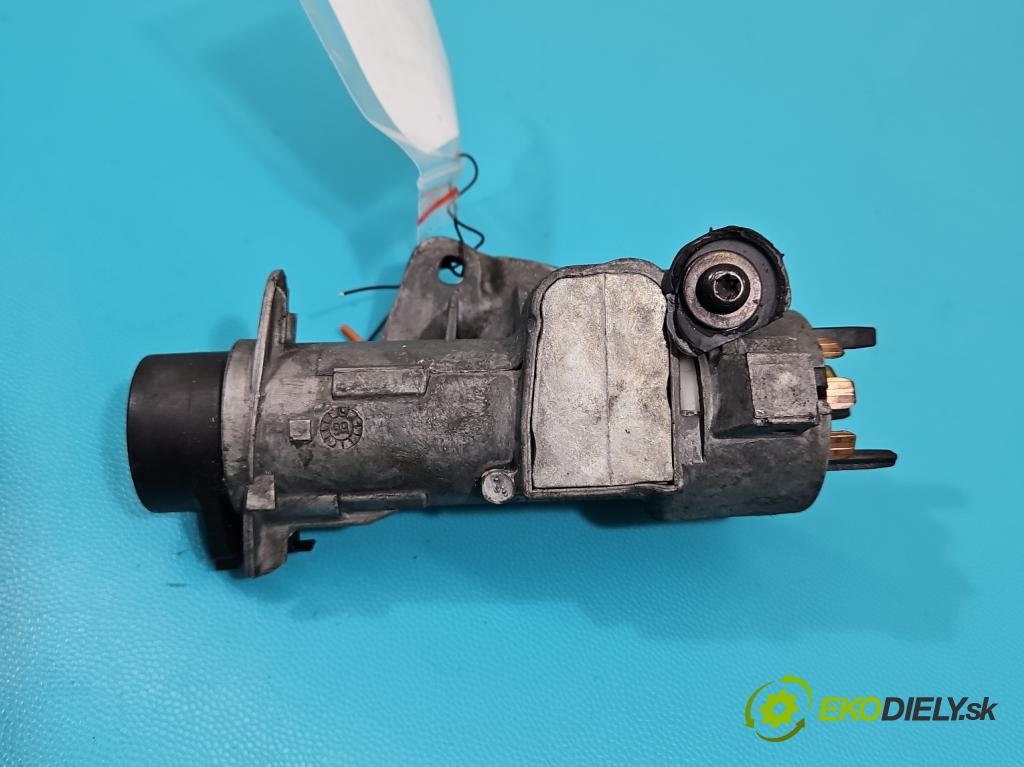 Vw New Beetle 1998-2010 2.0 8V 116 HP manual 85 kW 1984 cm3 3- Spínačka 4B0905851C (Spínacia skrinka)