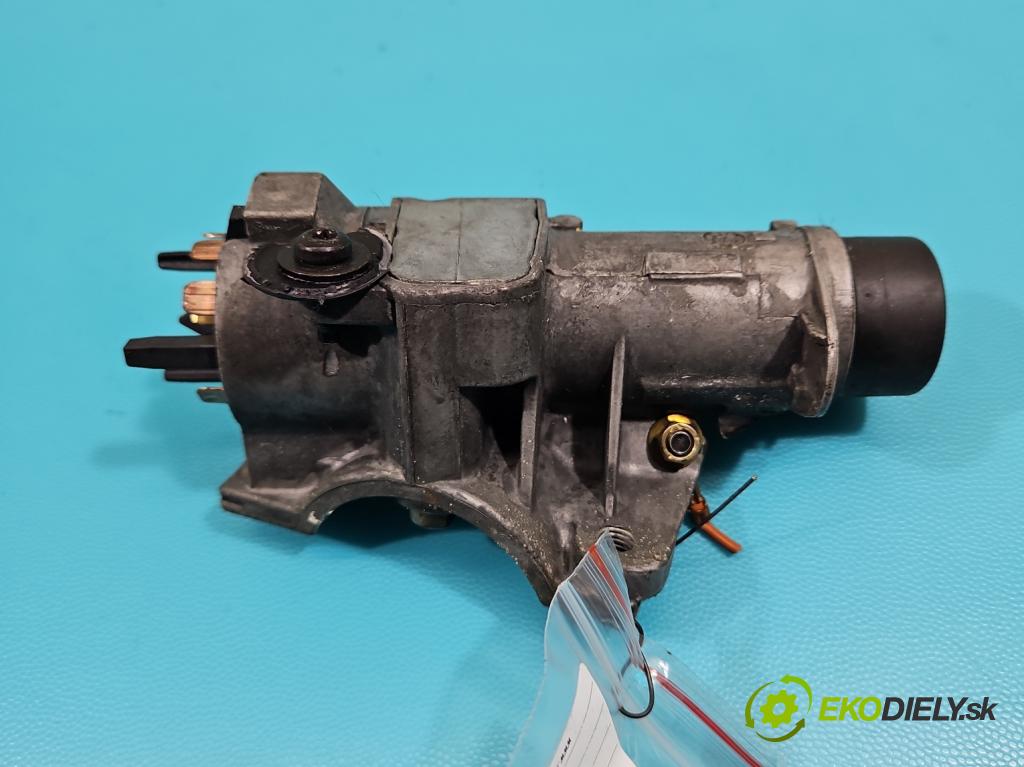 Vw New Beetle 1998-2010 2.0 8V 116 HP manual 85 kW 1984 cm3 3- Spínačka 4B0905851C (Spínacia skrinka)