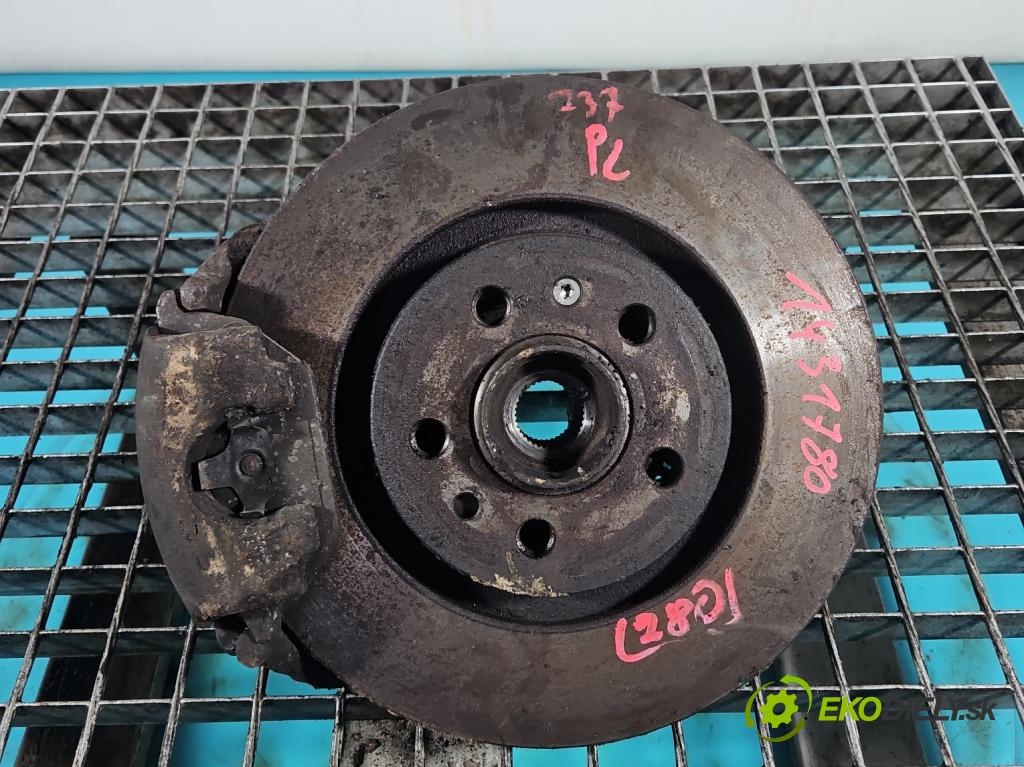 Vw New Beetle 1998-2010 2.0 8V 116 HP manual 85 kW 1984 cm3 3- náboj ľavé  (Náboj)