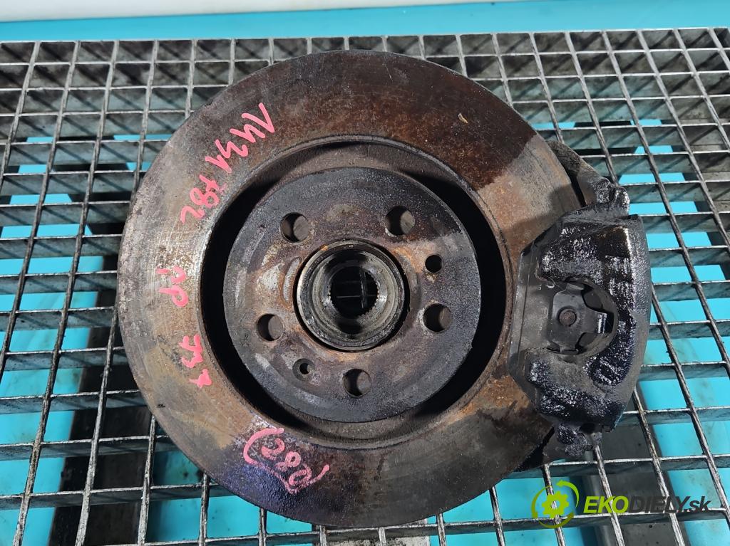 Vw New Beetle 1998-2010 2.0 8V 116 HP manual 85 kW 1984 cm3 3- náboj pravé  (Náboj)