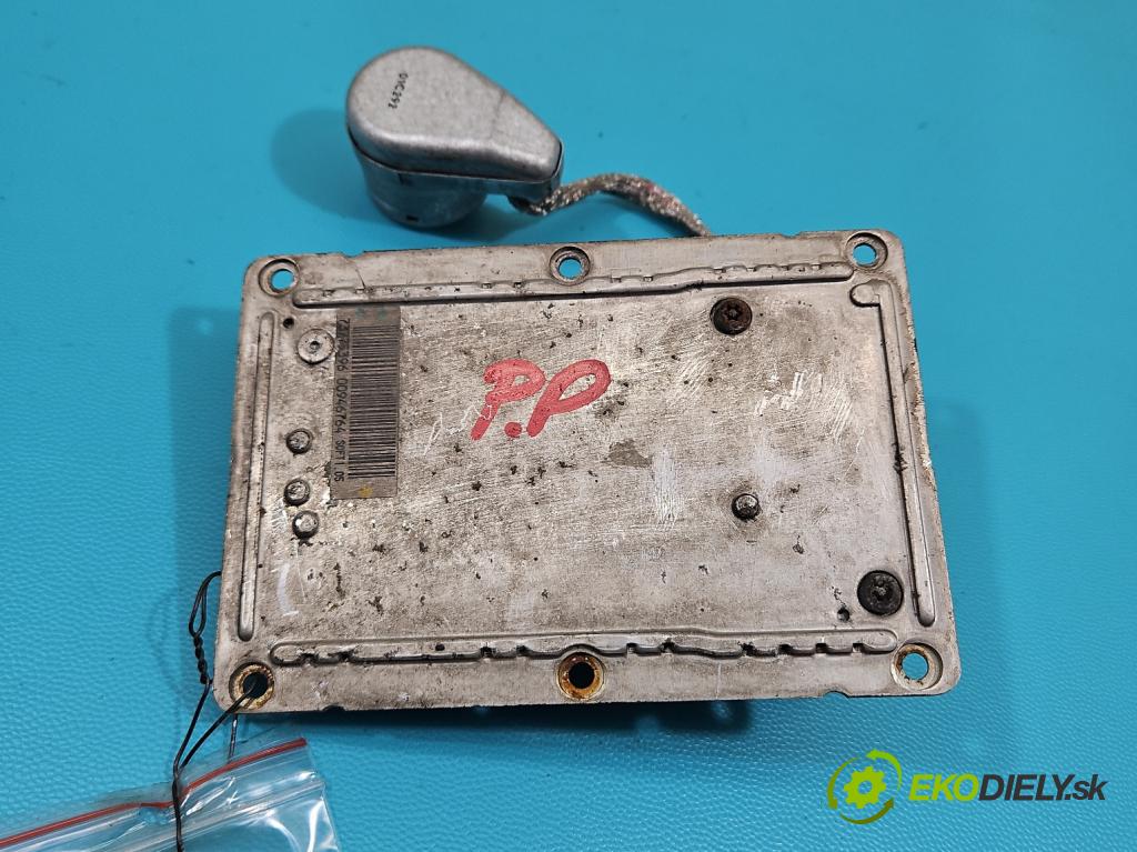 Renault Laguna II 2001-2007 1.8 16V 121KM manual 89 kW 1783 cm3 5- střídač: xenon 73930912 (Riadiaca jednotka xenónu)