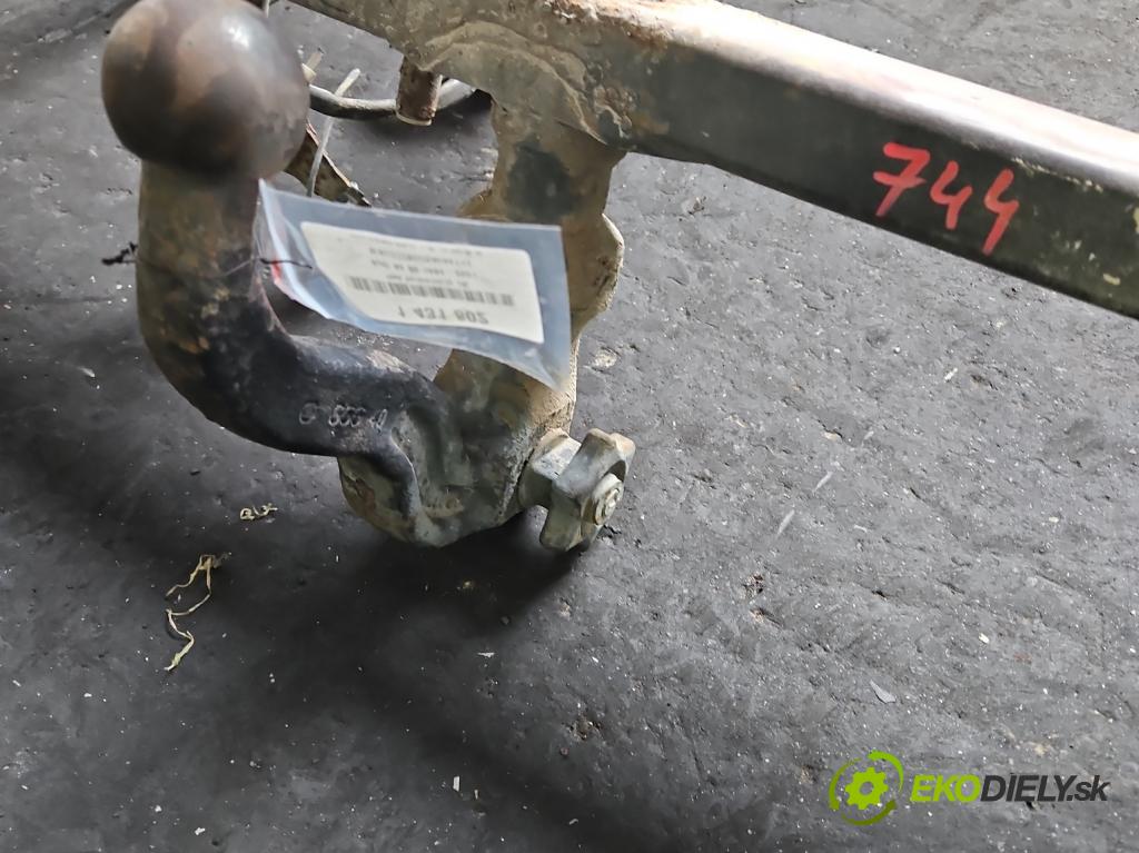 Audi A4 B5 1994-2001 1.9 tdi 90 hp manual 66 kW 1896 cm3 4- oko tažné  (Tažná zařízení)