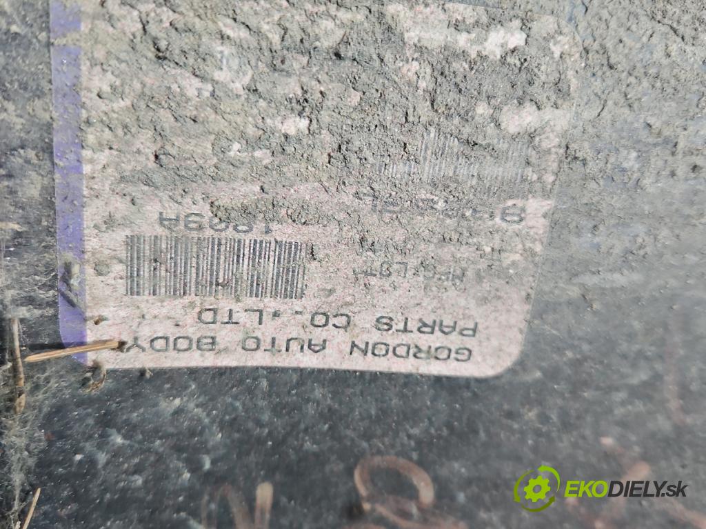 Audi A4 B5 1994-2001 1.9 tdi 90 hp manual 66 kW 1896 cm3 4- blatnik přední levý  (Predné ľavé)