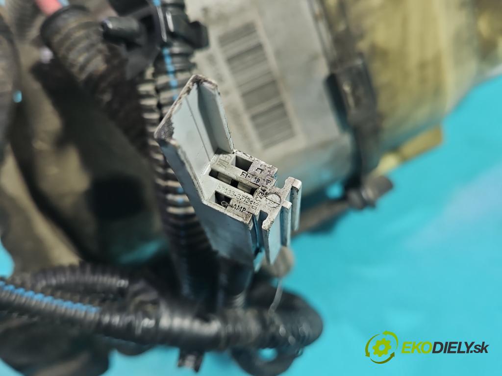 Opel Astra II 1998-2009 2.0 DTL 82 HP manual 60 kW 1994 cm3 5- čerpadlo posilovač 9156554 (Servočerpadlo, pumpa riadenia)