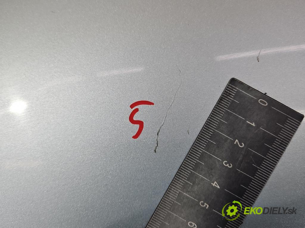 Peugeot 407 2.0 hdi 136hp manual 100 kW 1997 cm3 5- blatnik přední levý  (Predné ľavé)