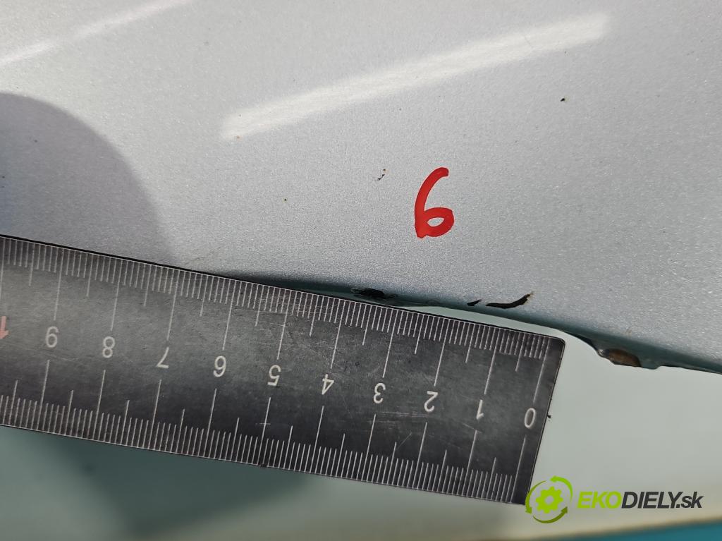 Peugeot 407 2.0 hdi 136hp manual 100 kW 1997 cm3 5- blatnik přední levý  (Predné ľavé)