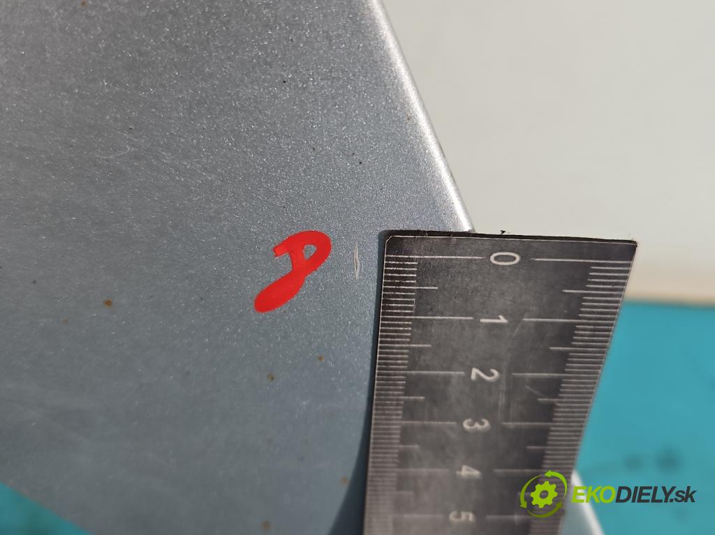 Peugeot 407 2.0 hdi 136hp manual 100 kW 1997 cm3 5- blatnik přední levý  (Predné ľavé)