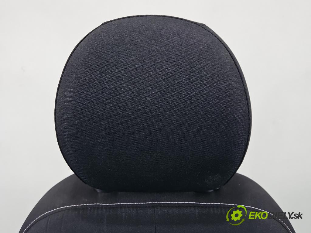 Kia Ceed II 2012-2018 1.6 GDI 135 HP automatic 99 kW 1591 cm3 5- Sedačka pravý  (Sedačka, sedadlo)